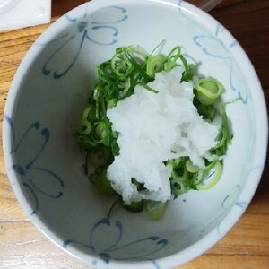 甘辛厚揚げに大根おろし葱をかけて